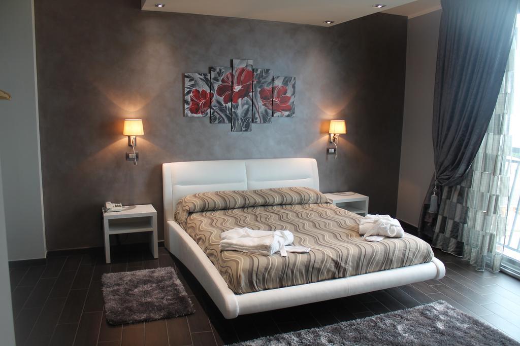 Hotel Mediterraneo Roccella Ionica Pokój zdjęcie