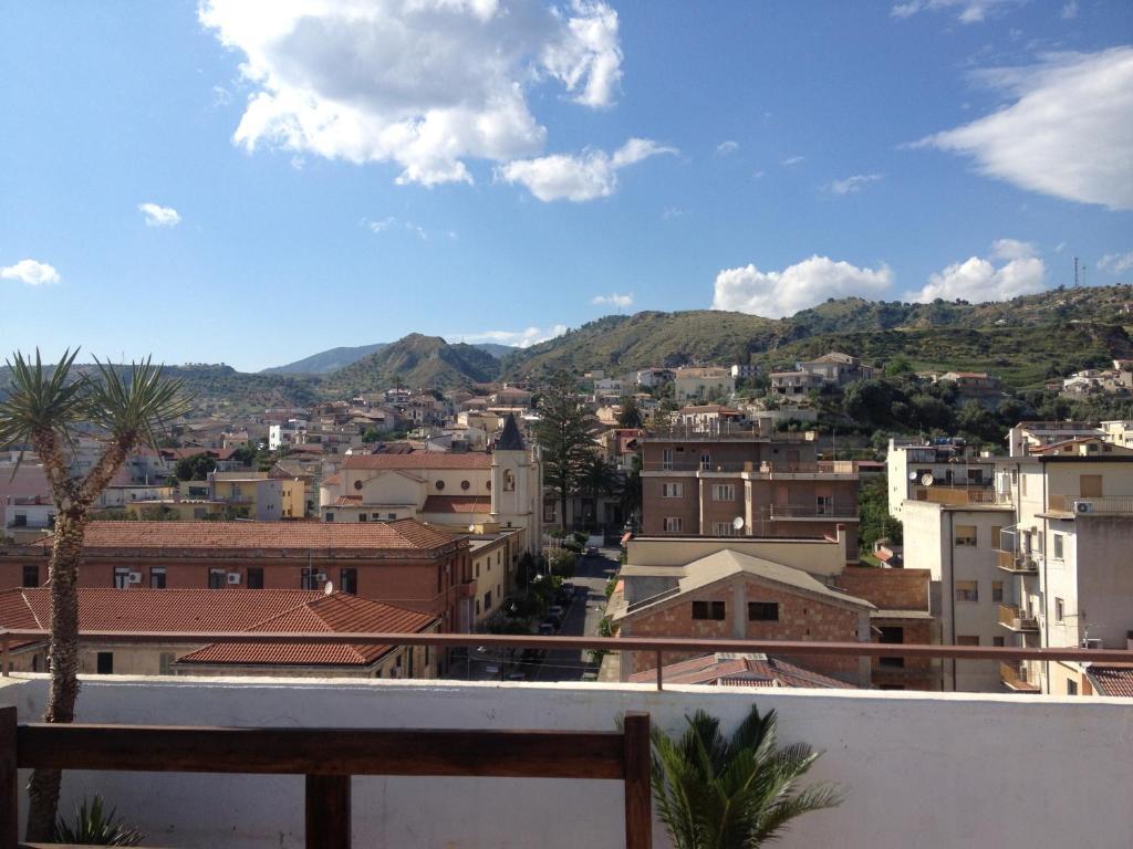 Hotel Mediterraneo Roccella Ionica Zewnętrze zdjęcie